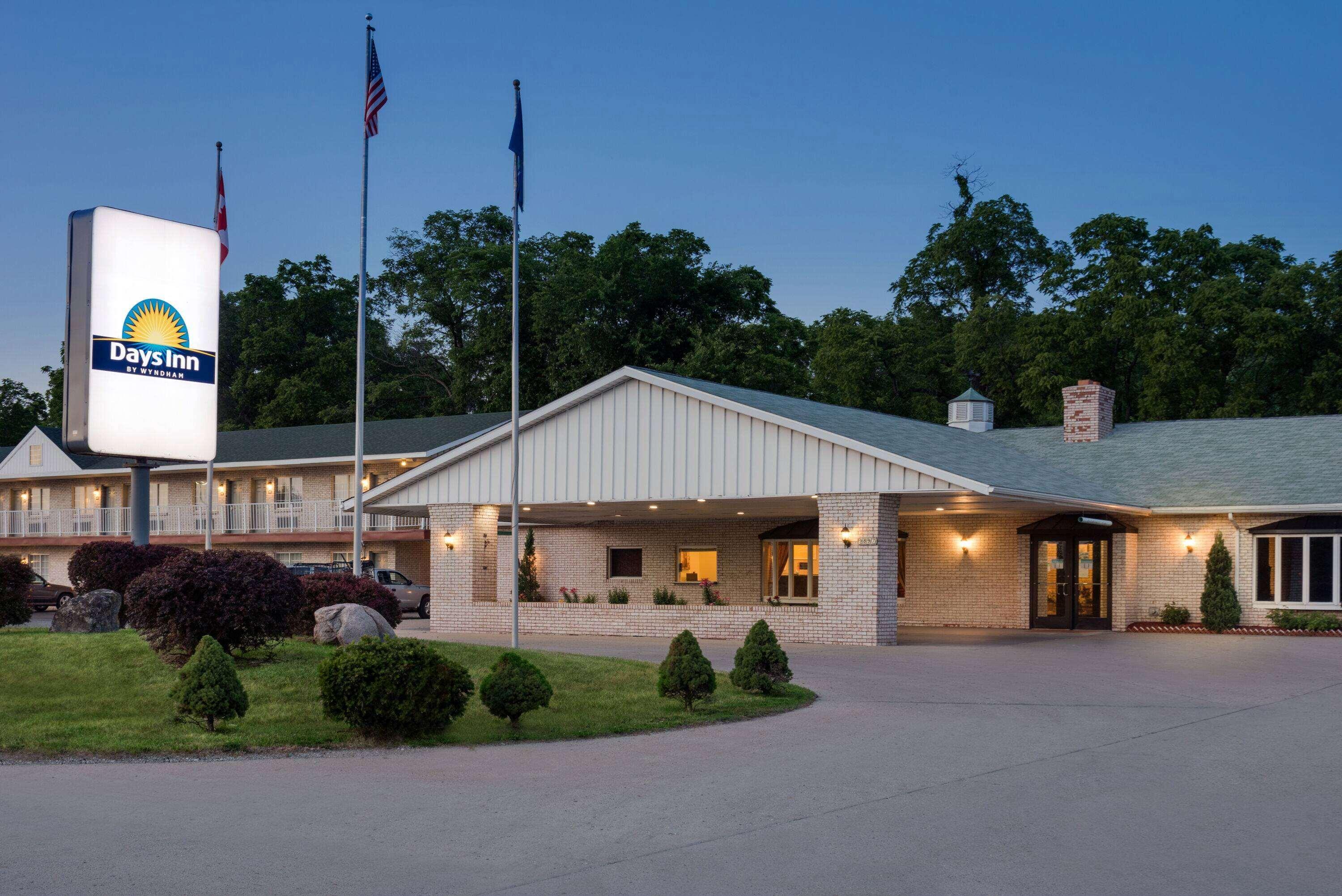 Days Inn By Wyndham Whitmore Lake Ann Arbor Brighton Екстер'єр фото
