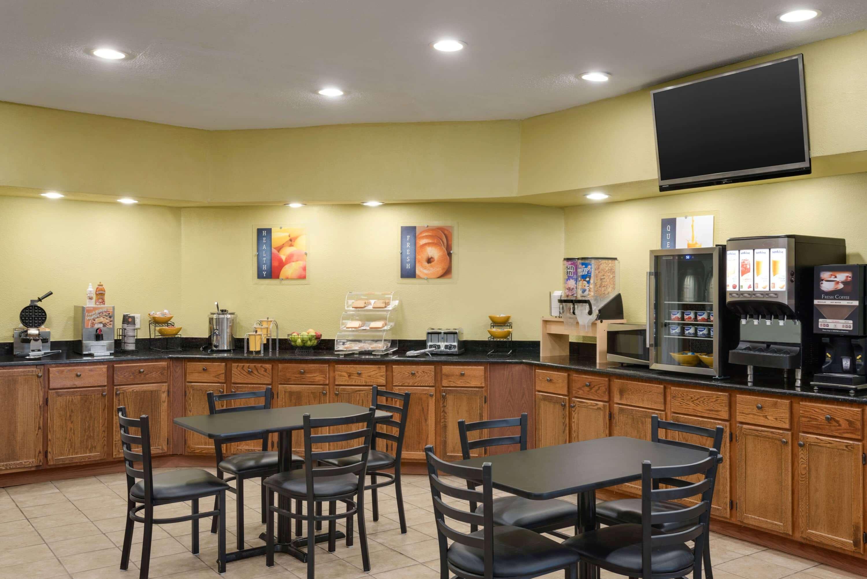 Days Inn By Wyndham Whitmore Lake Ann Arbor Brighton Екстер'єр фото