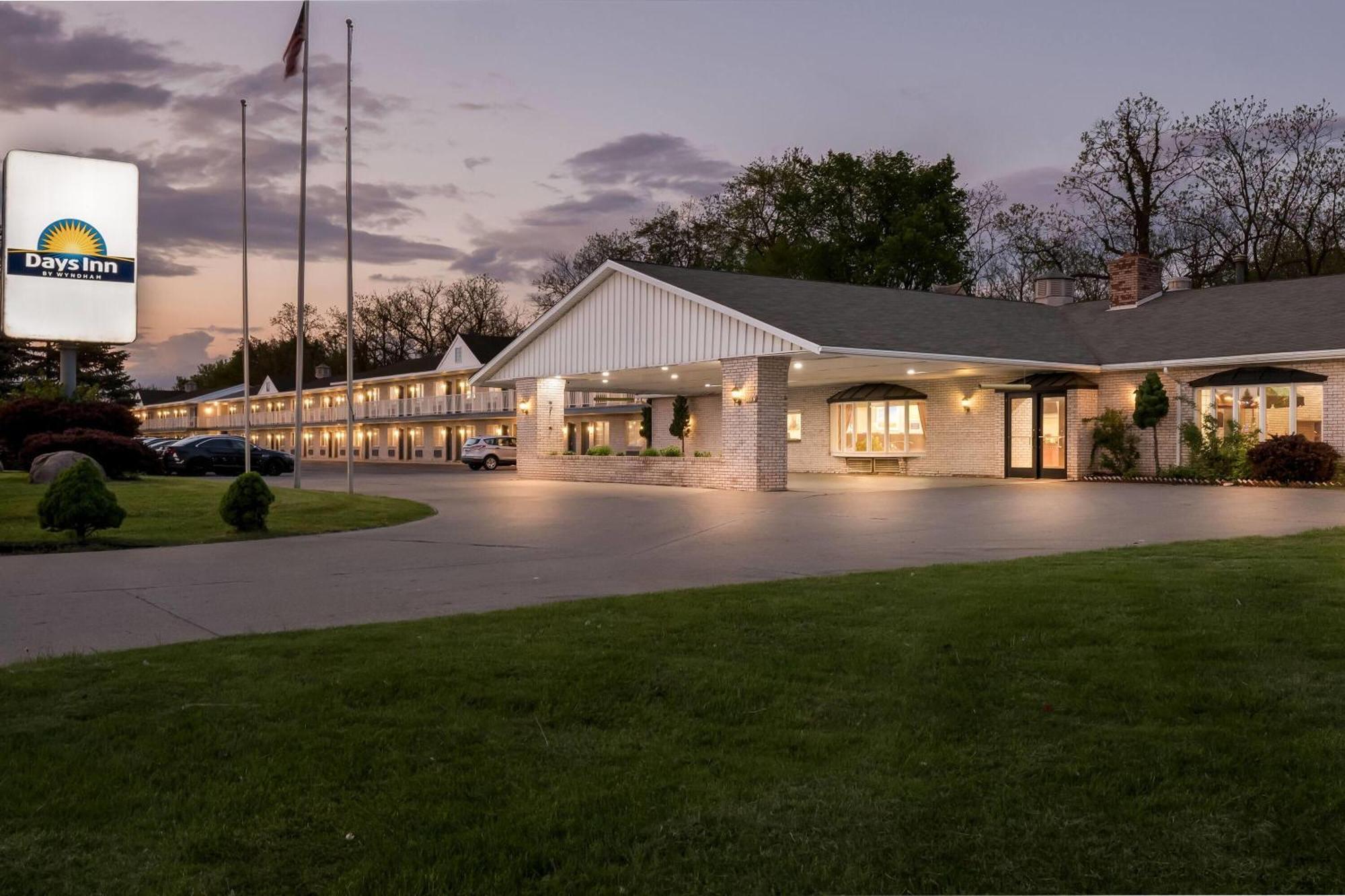 Days Inn By Wyndham Whitmore Lake Ann Arbor Brighton Екстер'єр фото